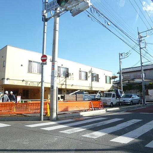 人気のお菓子屋さん オズの前にある人気のお菓子屋さんです。